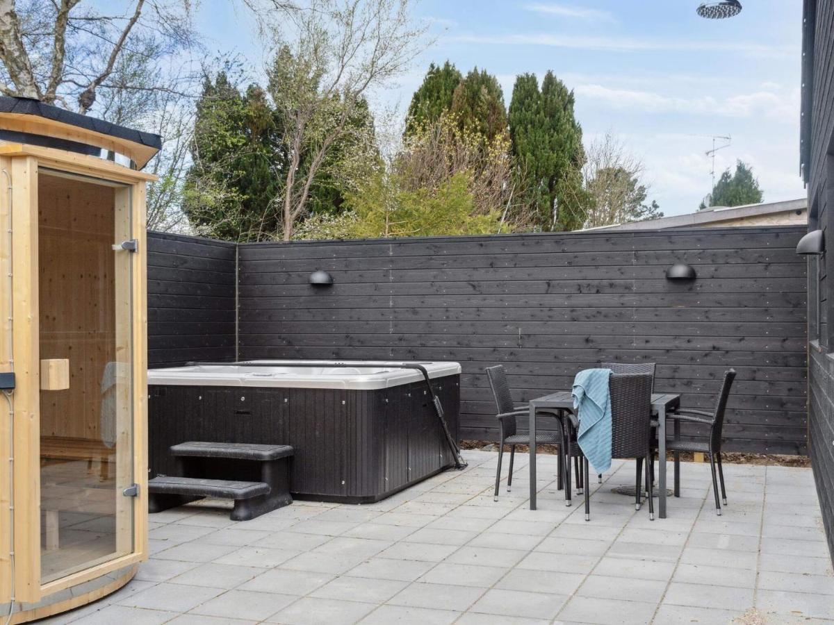5 Star Holiday Home In Dronningm Lle Dronningmølle Zewnętrze zdjęcie